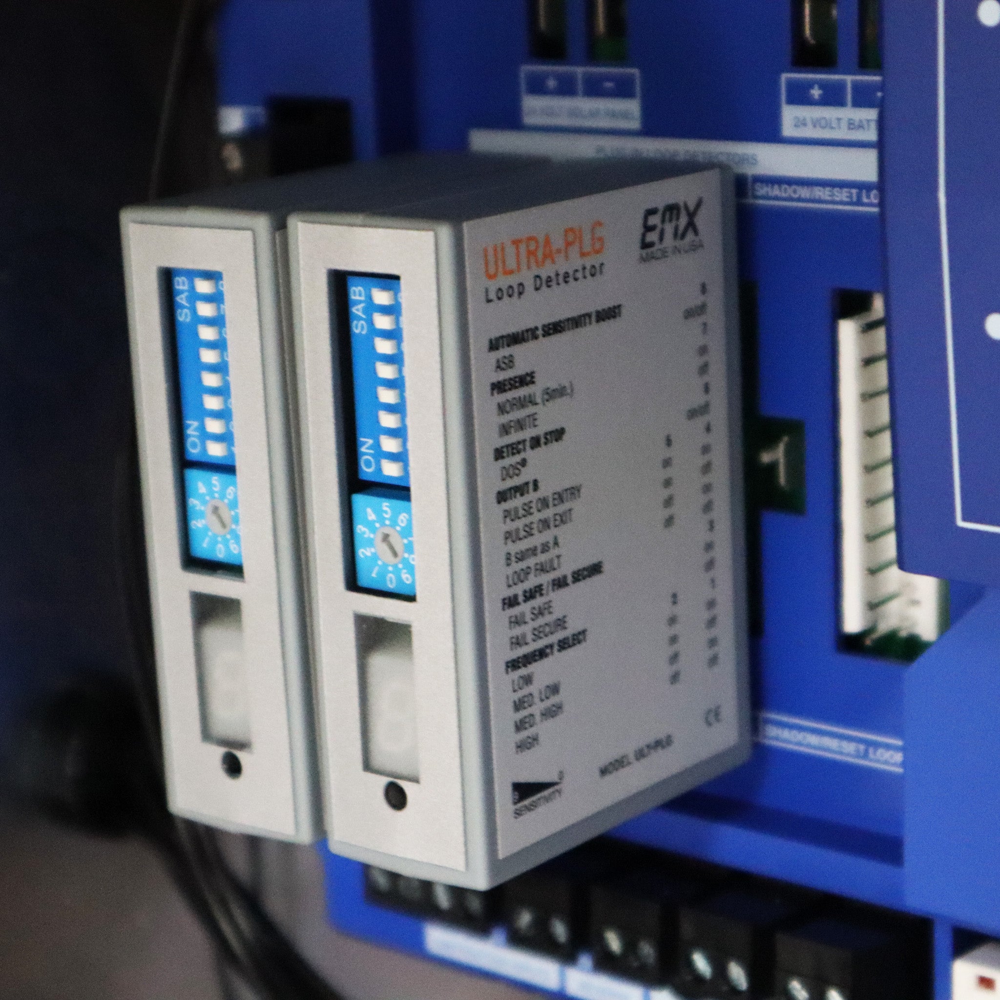 DETECTOR DE BUCLE EMX ULT-PLG