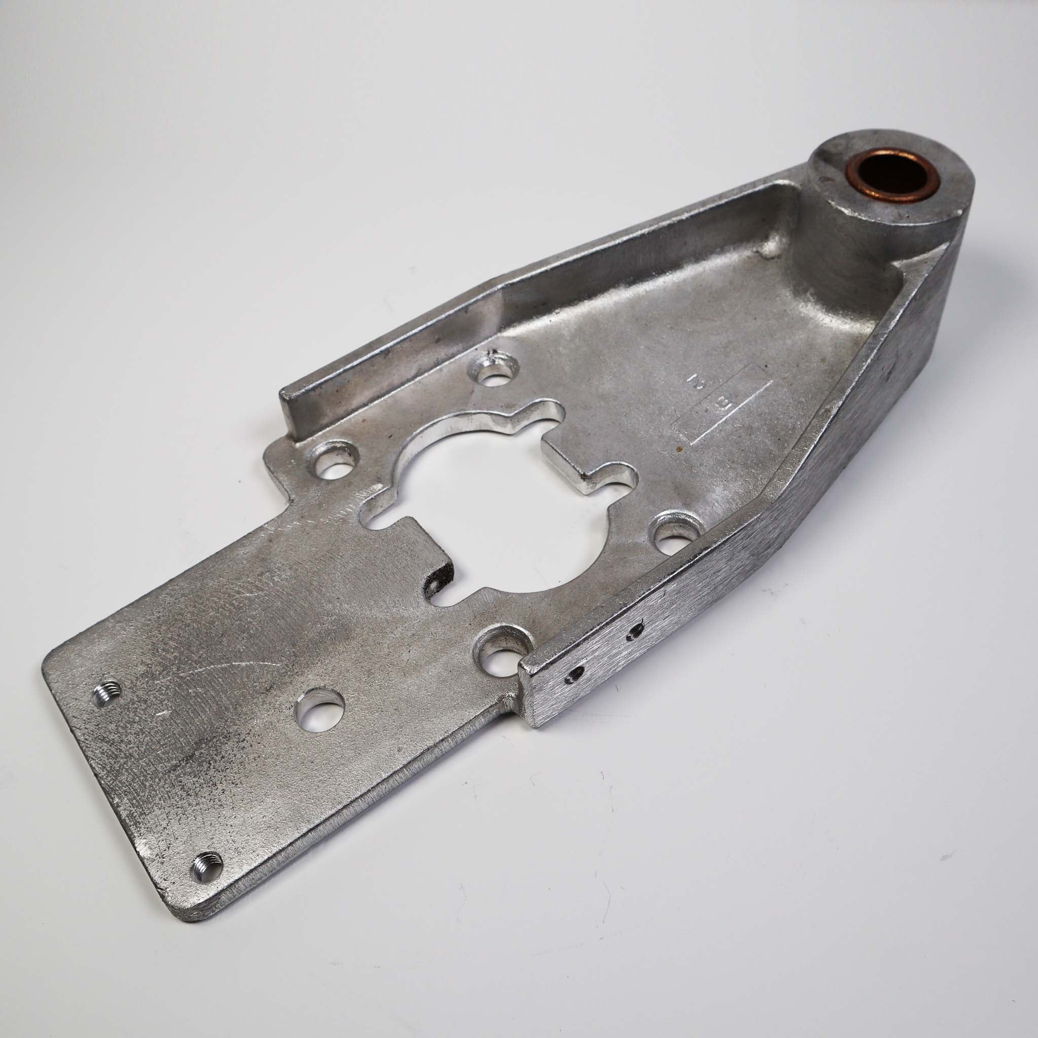 Brazo de accionamiento del montaje del motor inferior HySecurity MX000386